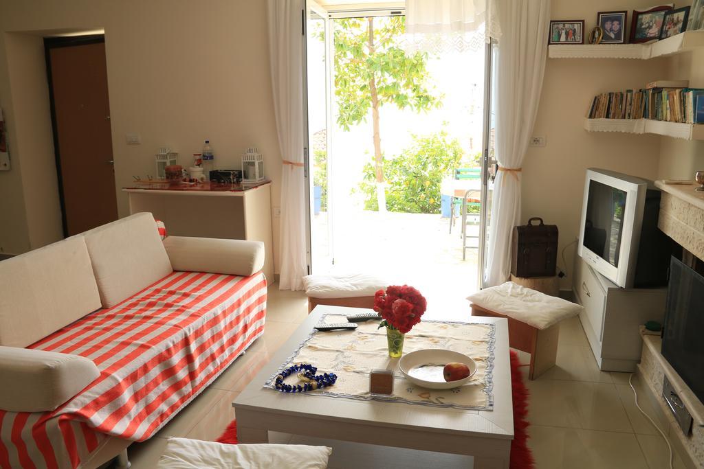Holiday Home Ali Piqeras Εξωτερικό φωτογραφία